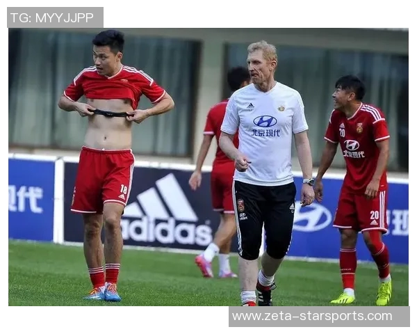 足球运动员人品的重要性与影响力探讨及其在职业生涯中的表现分析